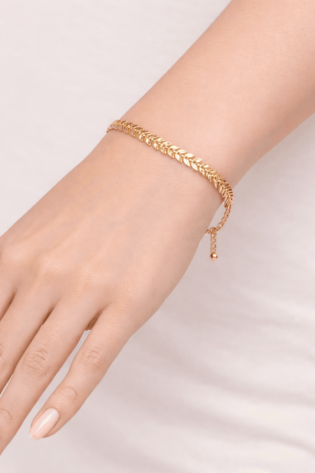 Gold Leaf Link Bracelet